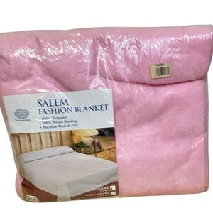 Vintage Salem BLANKET Pink  72"x90"  Full Satin Nylon Trim New In Package